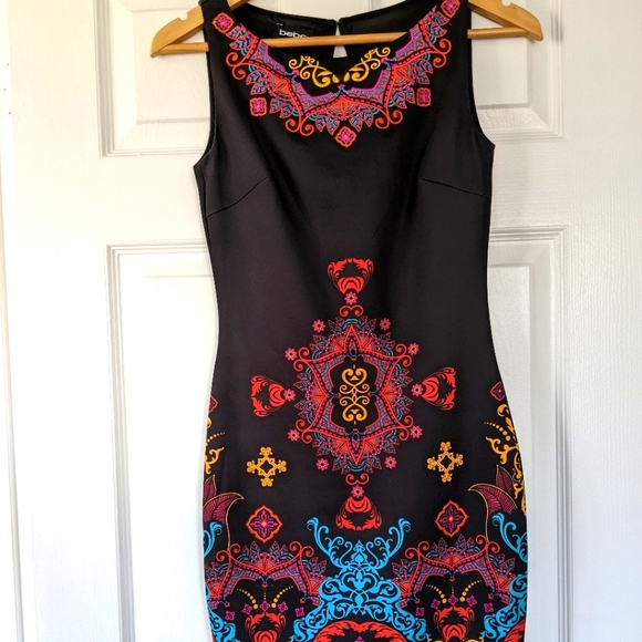 Gently used Bebe pencil dress size XS. - Picture 1 of 3